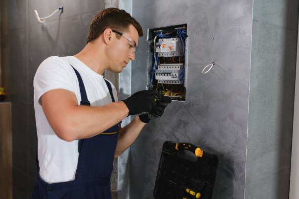 Best Licensed Electrician  in Parklawn, CA